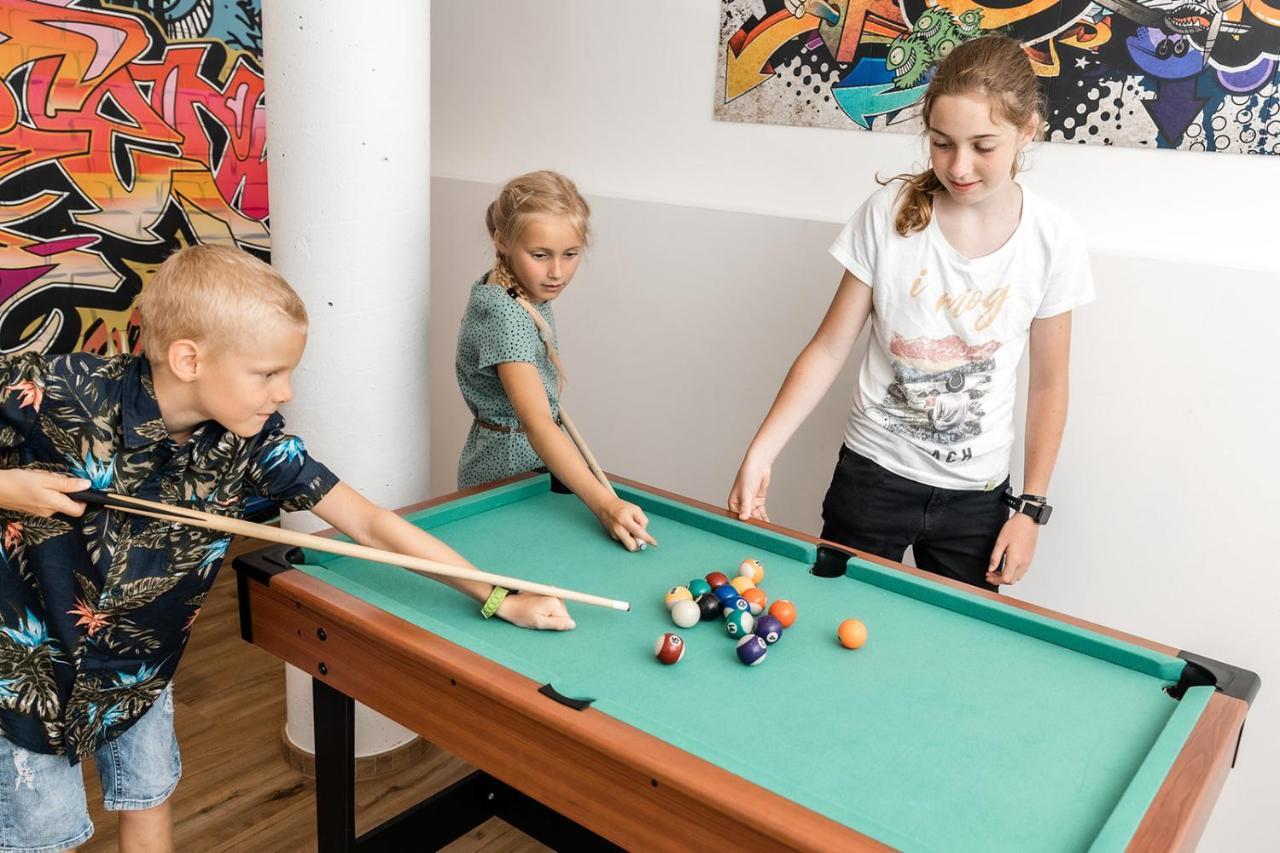 Embacher Sporthotel Экстерьер фото